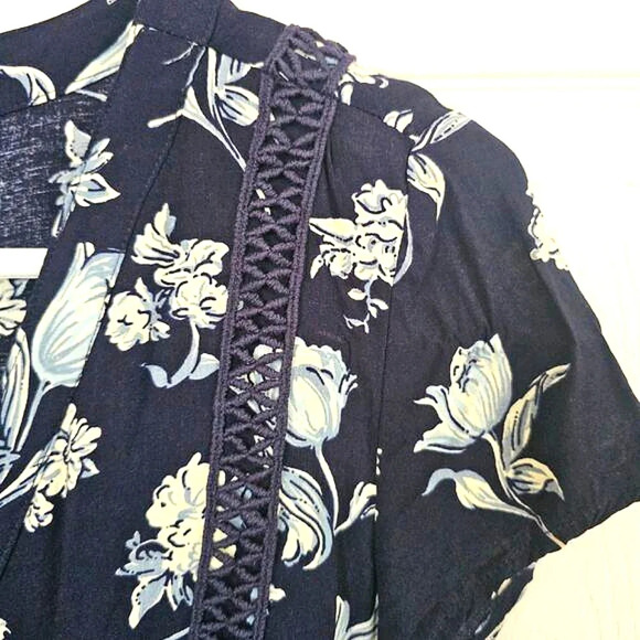 Sadie Robertson Wild Blue‎ Floral Dress Medium - Picture 3 of 7